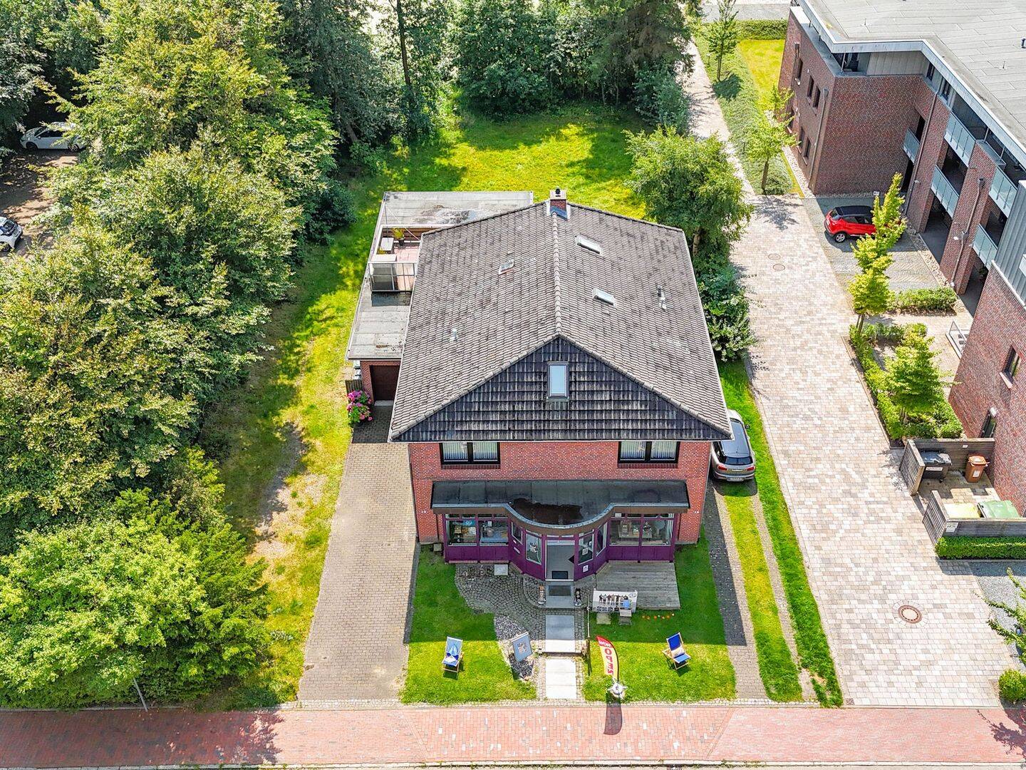 Attraktives Anwesen mit Baupotenzial in zentraler Lage von St. Peter-Ording – Sankt Peter-Ording – Vorschaubild 2