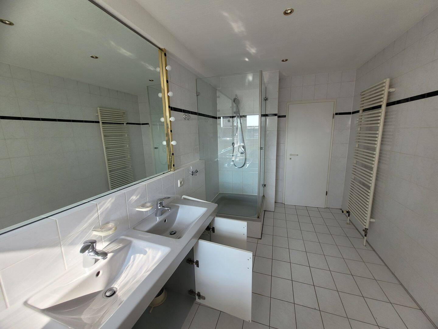Wohnen über den Dächern - Großzügige Maisonette Wohnung mit Loggia in der Südstadt von Nürnberg – Nürnberg – Vorschaubild 4