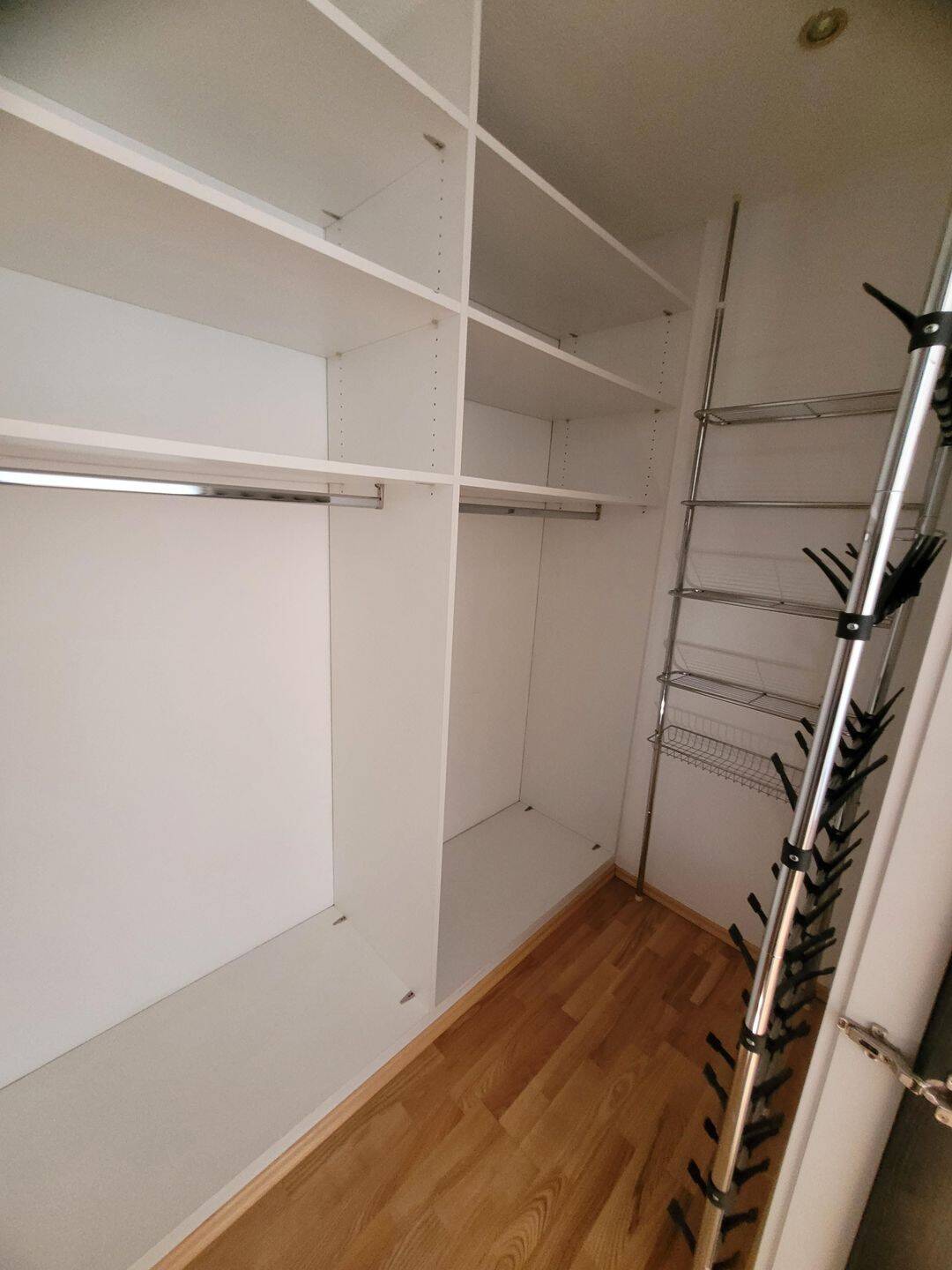 Wohnen über den Dächern - Großzügige Maisonette Wohnung mit Loggia in der Südstadt von Nürnberg – Nürnberg – Vorschaubild 7