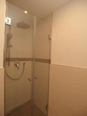 Schöne und moderne 3-Zimmer-Wohnung... Lift + EBK + Balkon + Parkett + Wanne/Dusche + FuBo Heizung – 4155 Leipzig – Vorschaubild 6