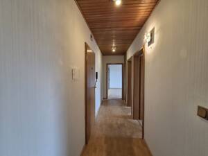 Gut geschnittene Dreizimmerwohnung mit Balkon, Keller- und Bodenraum. Fahrstuhl im Haus – 23554 Lübeck – Vorschaubild 9