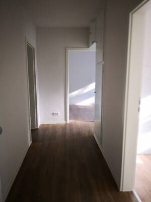 Zum Einzug frisch renovierte und sanierte 3-Zimmer-Wohnung mit Balkon – 47138 Duisburg – Vorschaubild 4