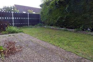 ++ Platzwunder ++ DHH + kleiner Garten + frei + keine Käuferprovision ++ – 70439 Stuttgart – Vorschaubild 4