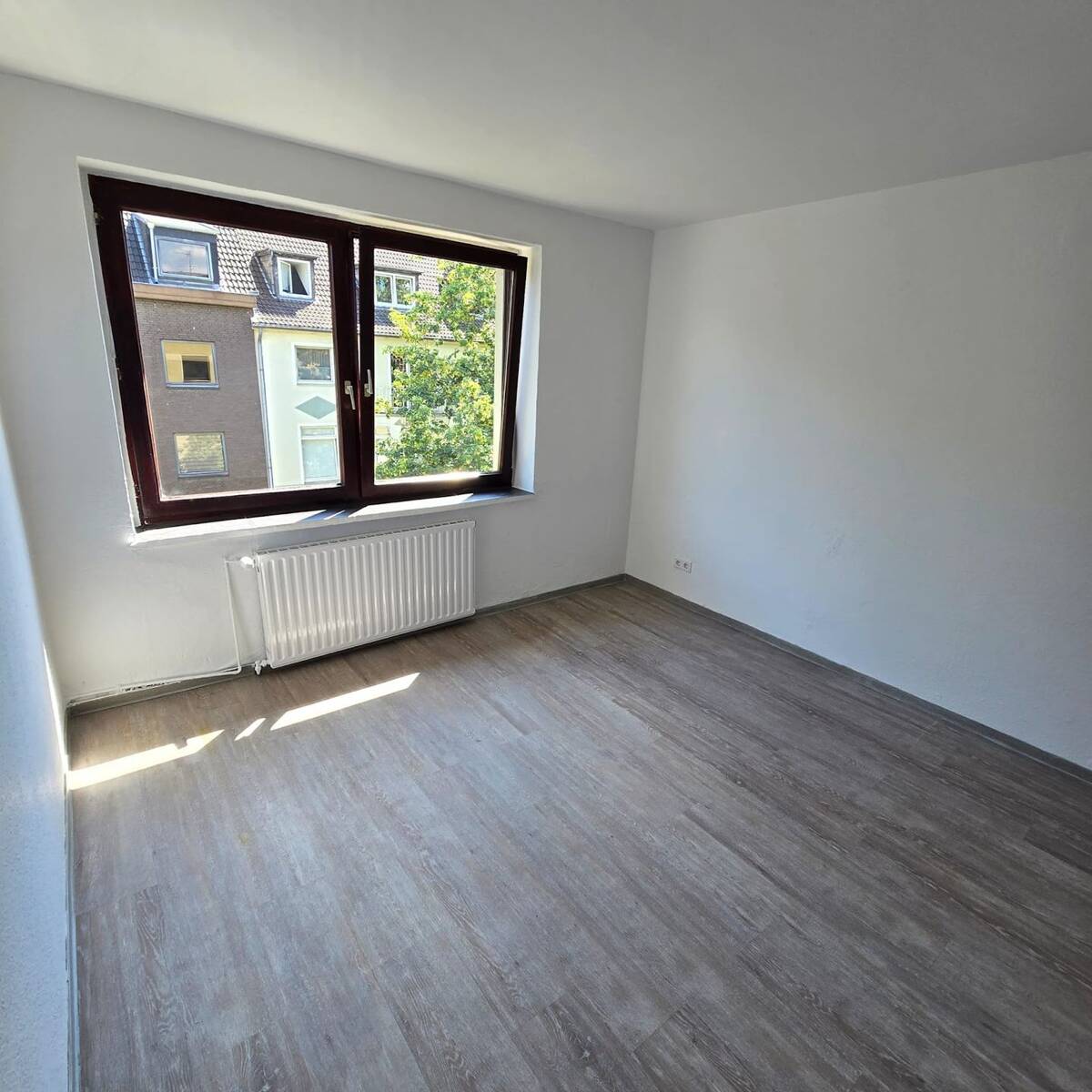 Buchen Sie jetzt online Ihren Besichtigungstermin – 40227 Düsseldorf – Bild 1 von 5