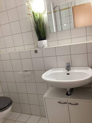 Lichtdurchflutete 1-Zimmer-Wohnung mit moderner Einbauküche & TG-Stellplatz – 9117 Chemnitz – Vorschaubild 6