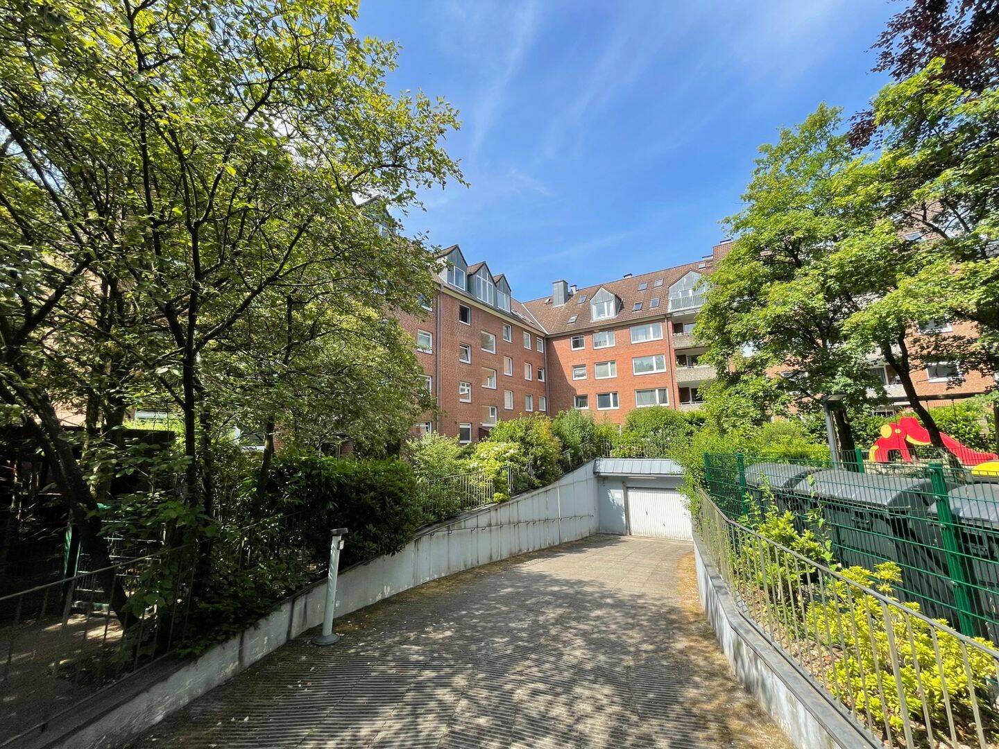 Vermietete Eigentumswohnung mit Carport in Schnelsen