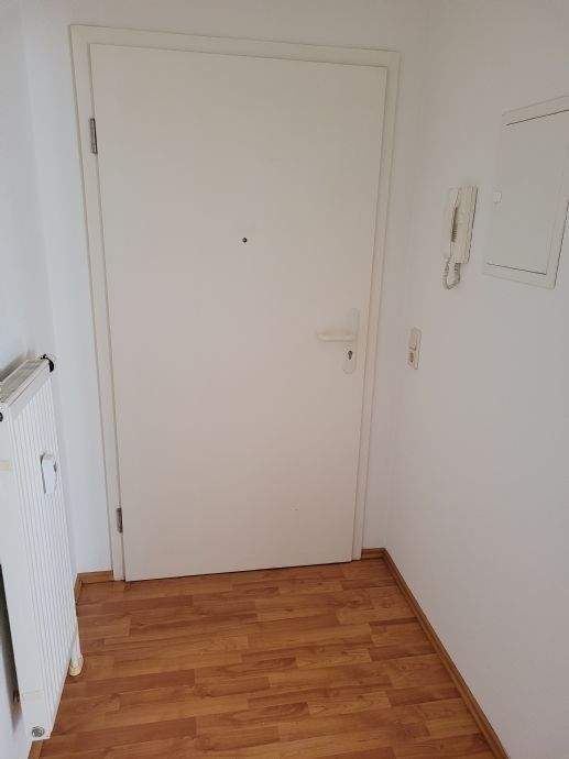 Praktische 2-Raum-Wohnung mit Küche und Glasfaseranschluss! – Chemnitz – Vorschaubild 6