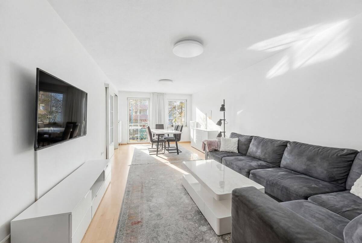 Platz für die Familie! 4-Zimmer WHG in Sendling – 81369 München – Bild 1 von 9