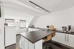 Unverwechselbare Maisonette mit sonniger Dachterrasse & historischem Flair. – 40472 Düsseldorf – Vorschaubild 3