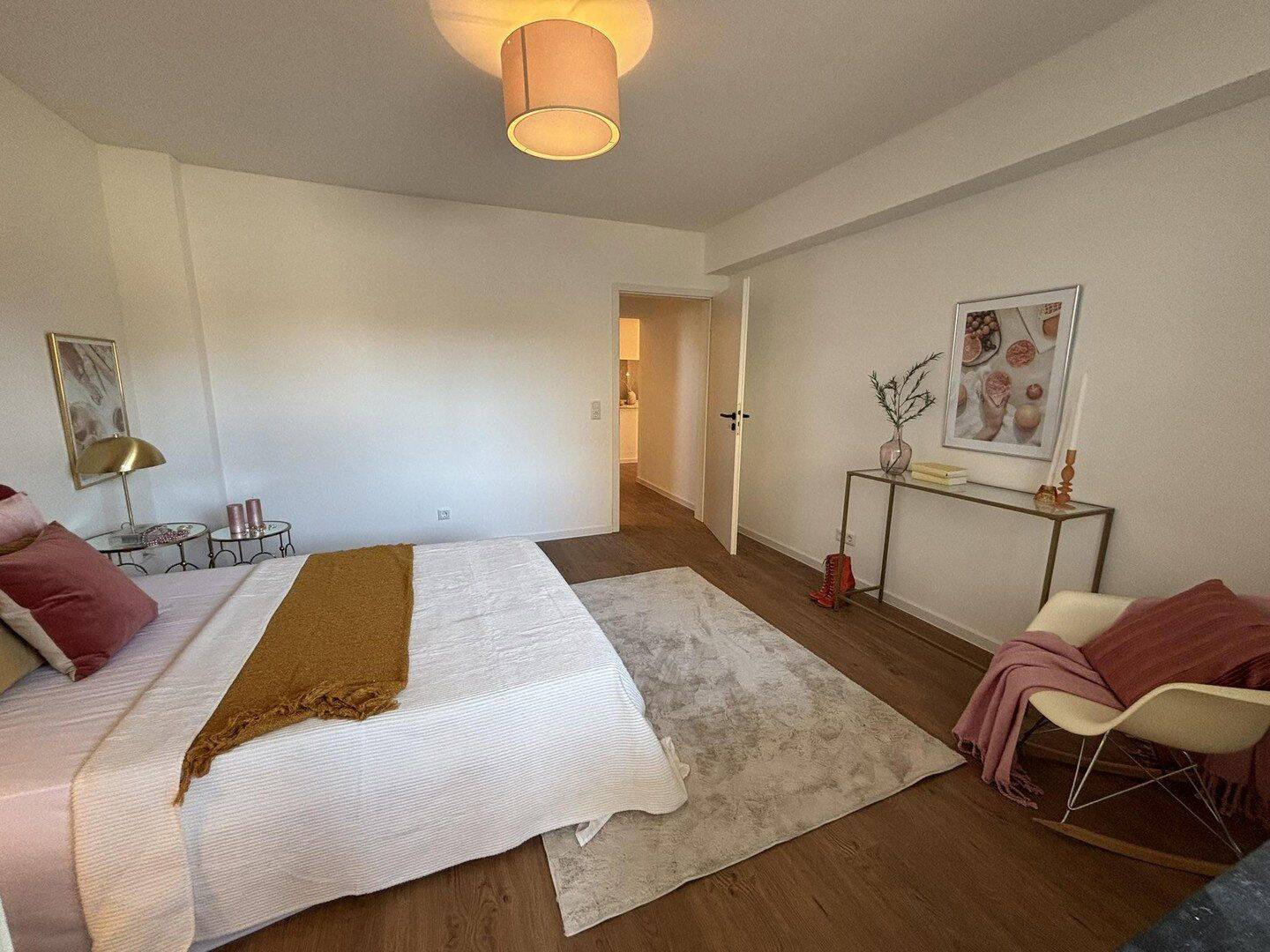 Einziehen und wohlfühlen: Lichtdurchflutete 2-Zimmer-Wohnung mit Südbalkon in Nippes – Köln – Vorschaubild 9