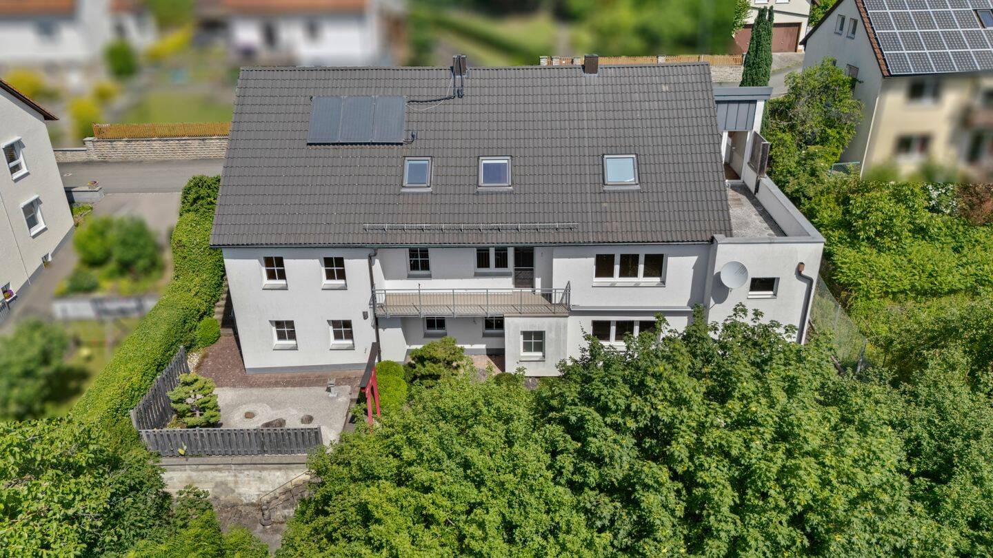 Panoramatraum! Modernisiertes ZFH mit ELW in ruhiger Lage in Untersteinach (Kulmbach) – Untersteinach – Vorschaubild 3