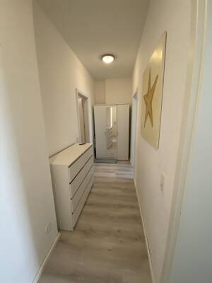 Möblierte 2 Zi-Whg. ( 60 qm) mit HH-Terrasse zu vermieten. – 65185 Wiesbaden – Vorschaubild 2