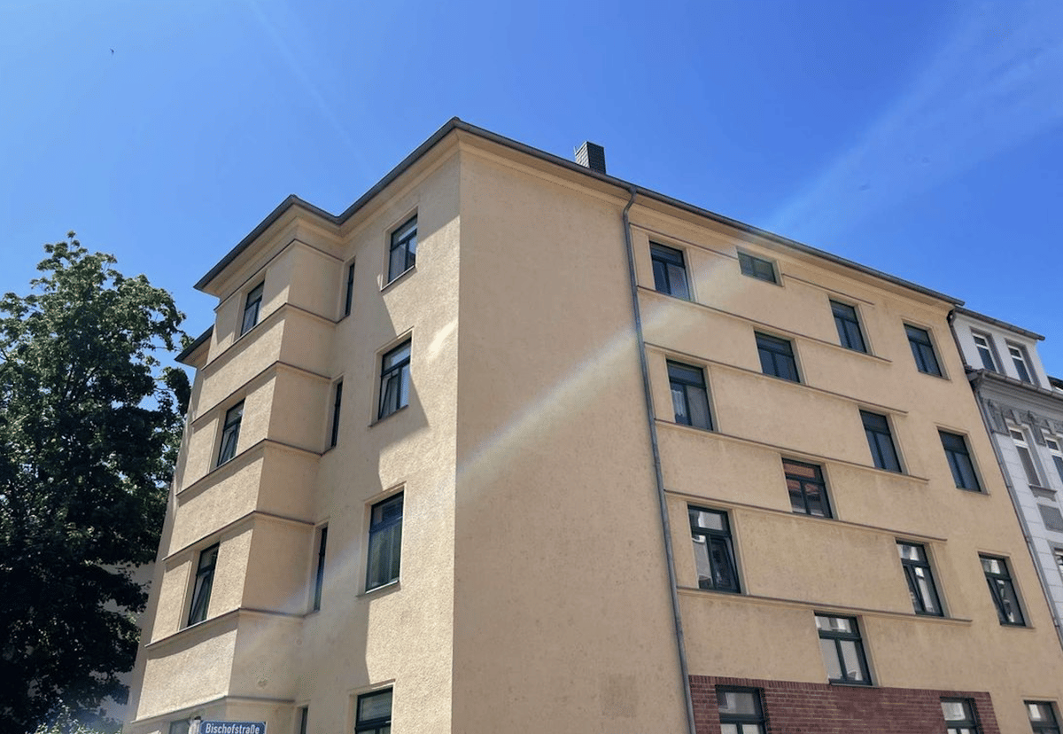 Charmantes Schmuckstück im Altbau! 32 m² mit Balkon zum Garten – 4179 Leipzig – Bild 1 von 9