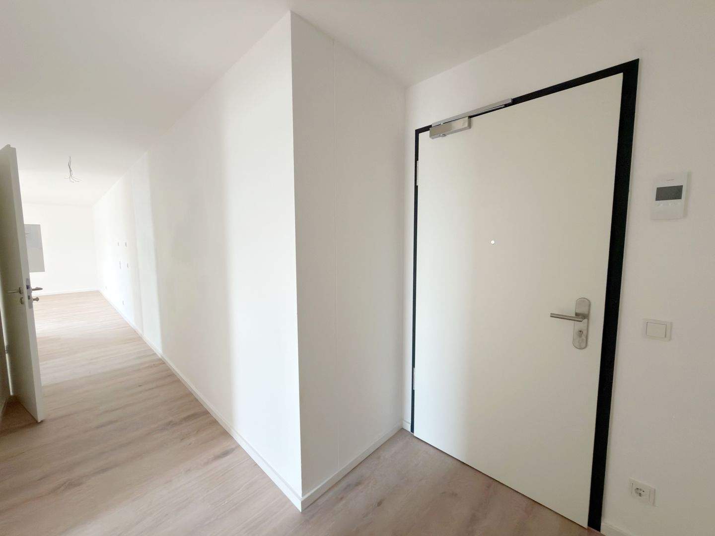 Exklusive 2-Zimmer-Neubauwohnung mit hochwertiger Ausstattung ~ Erstbezug ~ Tiefgarage ~ Aufzug ~ Sofortbezug – Nürnberg – Vorschaubild 2