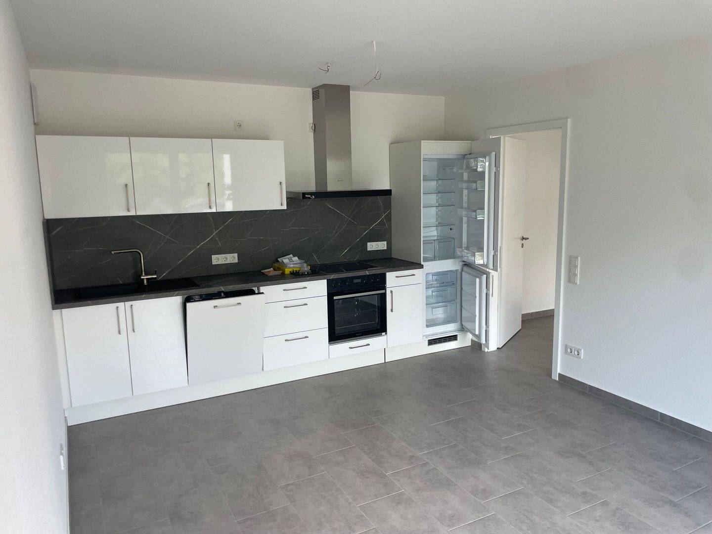 Bezugsfertig - Moderne 2-Zimmer-Studiowohnung – Reutlingen – Vorschaubild 4