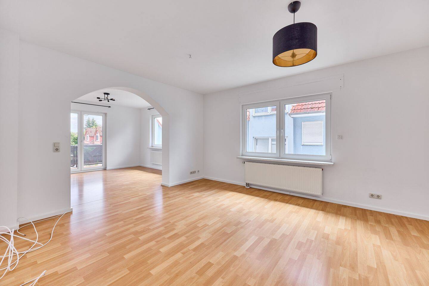 Helle 3,5-Zimmerwohnung mit Balkon in gepflegtem Dreifamilienhaus – Griesheim – Vorschaubild 2