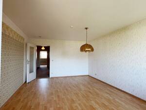 Großzügige und gut geschnittene 2-Zimmer-Wohnung mit großer Südloggia inkl. TG-Stellplatz in Neuperlach nähe PEP – 81737 München – Vorschaubild 4