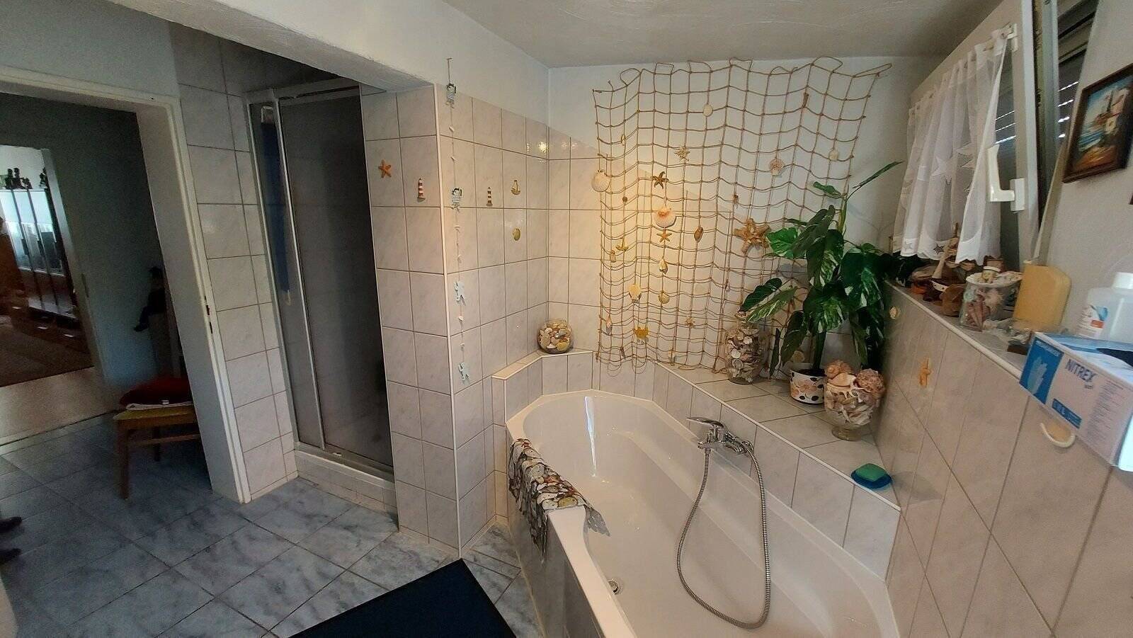 Einfamilienhaus mit Garten in Saarlouis-Roden – Saarlouis – Vorschaubild 4