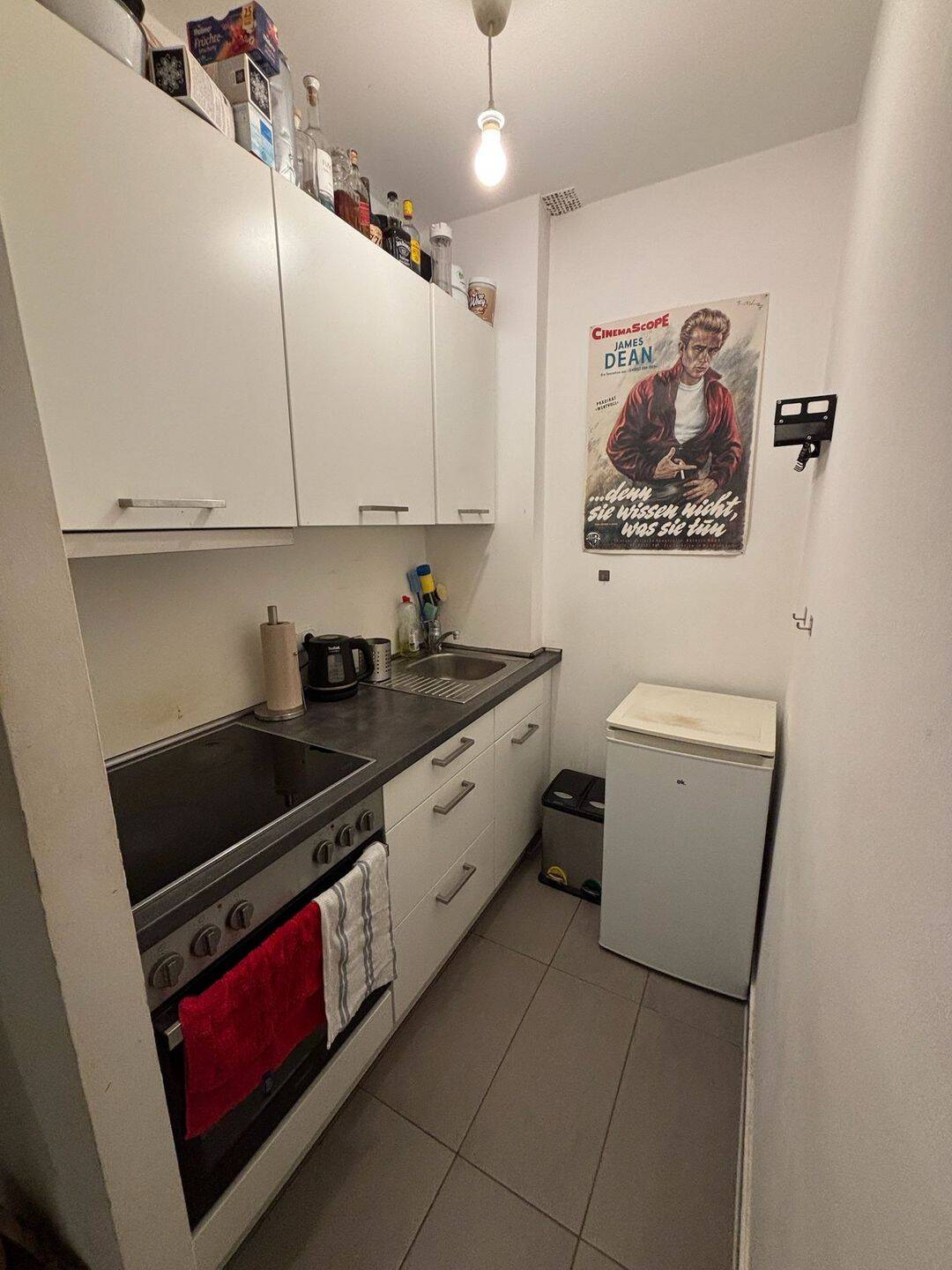 Helle Einzimmerwohnung mit Balkon in der Rothenbaumchaussee zur Untervermietung bis 31.12.2026. – Hamburg – Vorschaubild 8