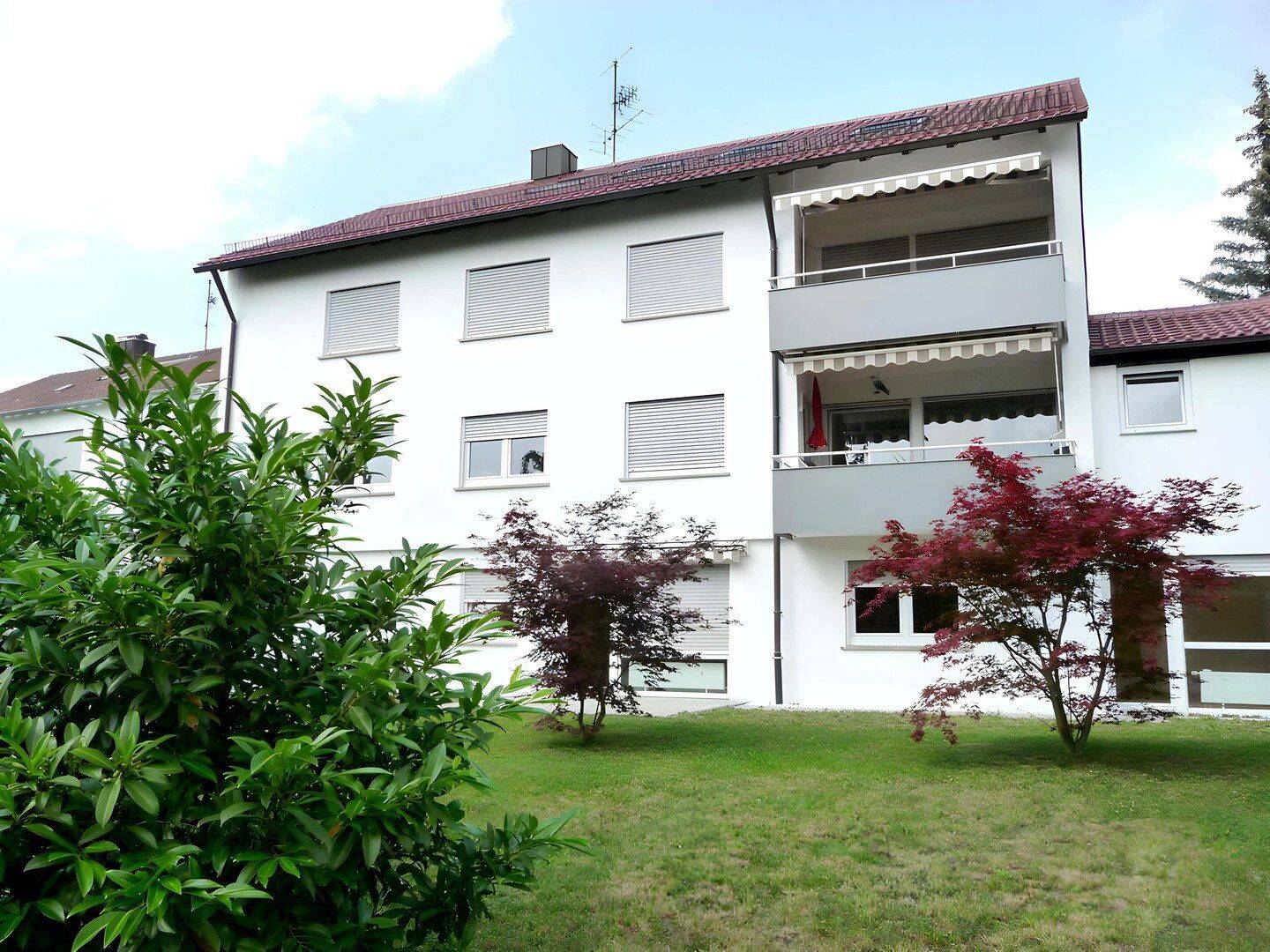 Großzügige 2-Zimmer-Wohnung mit herrlichem Aussichtsbalkon
