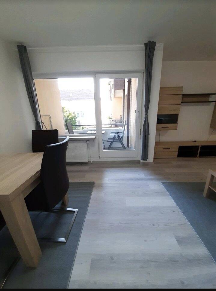 Schicke möblierte Wohnung in Stuttgart-Ost, Neckarstraße Ecke Metzstr. – Stuttgart – Vorschaubild 3