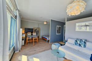 Lichtdurchflutetes Apartment mit Loggia und Blick auf die Elbvororte – 22609 Hamburg – Vorschaubild 5