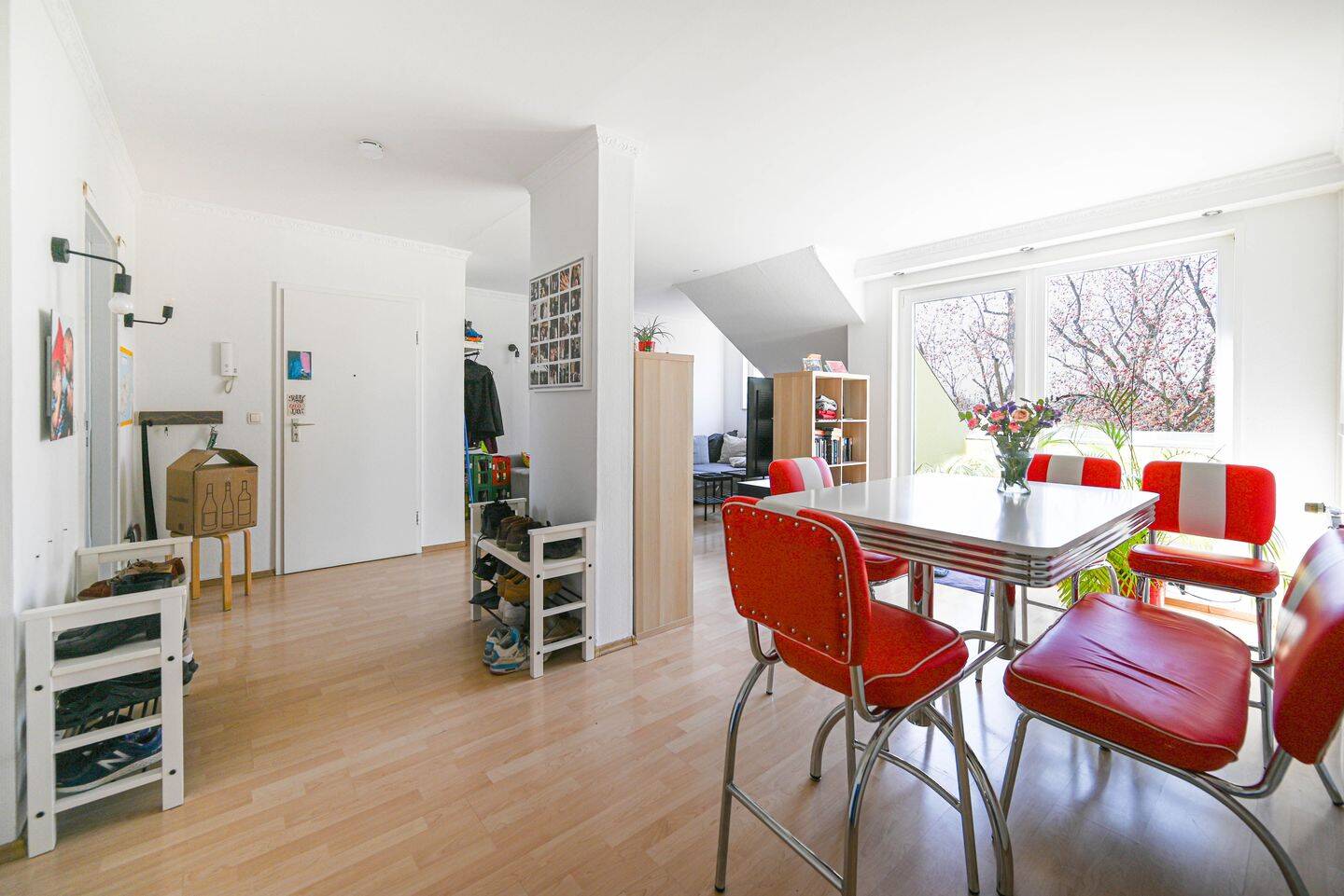 ?? Familien Traum in Grüner Oase - lichtdurchflutete 5 Zimmer Dachgeschoss Wohnung mit West Balkon – Berlin – Vorschaubild 2