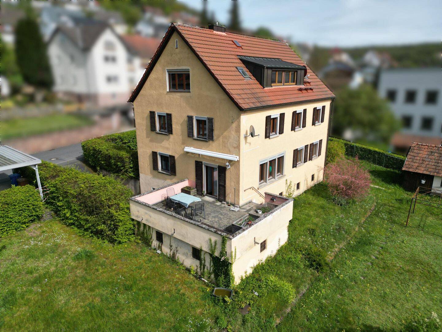 Gepflegtes Mehrfamilienhaus mit 3 Wohneinheiten und großem Garten – Gemünden am Main – Vorschaubild 4