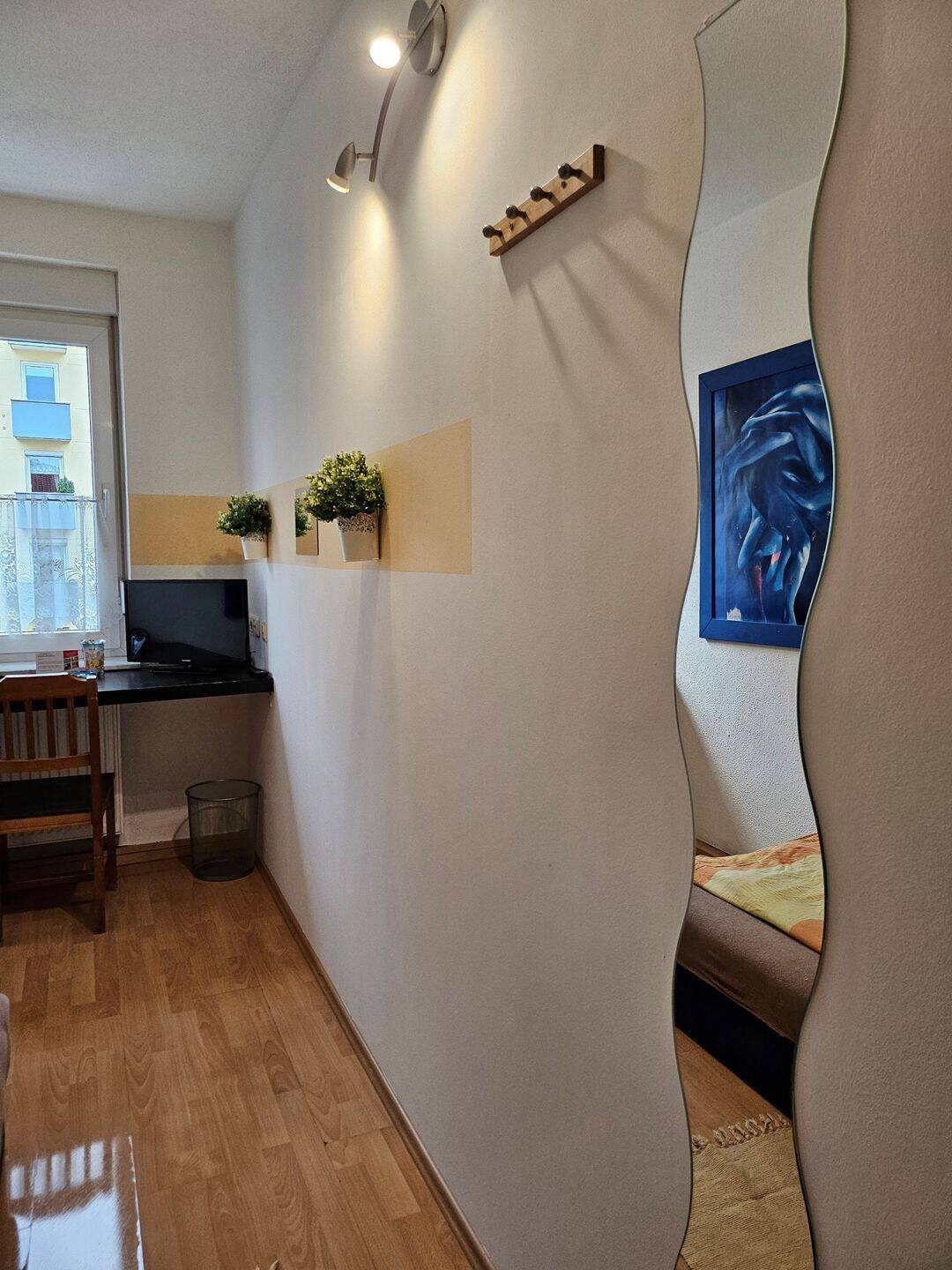 Nürnberg-Nord: Provisionsfreies, schönes, vollmöbliertes Zimmer wartet auf Sie! – Nürnberg – Vorschaubild 3