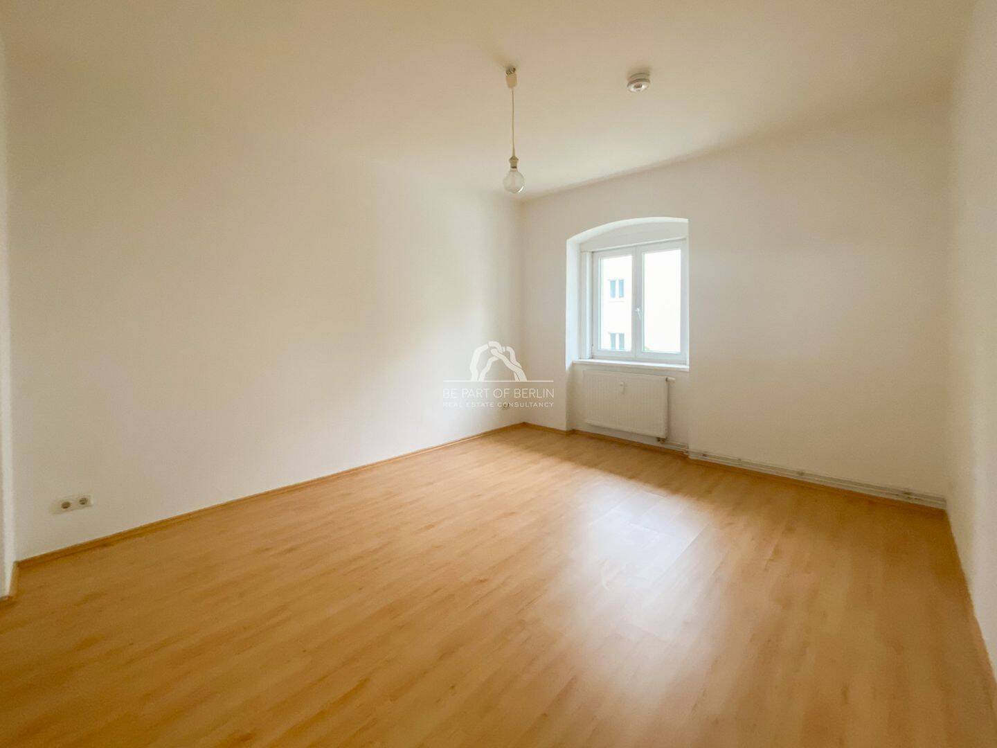 HELLE 2 ZIMMER WOHNUNG IN GRÜNER OASE |HOCHPARTERRE | PROVISIONSFREI |