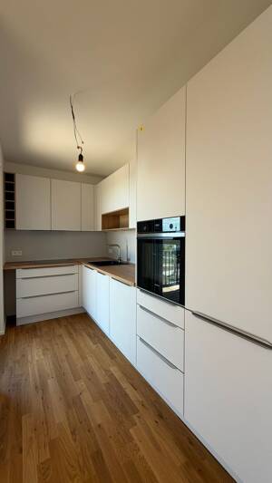 OHNE WBS : Erstbezug: Moderne 3-Zimmer-Wohnung mit Südwest-Loggia und Parkblick – 68259 Mannheim – Vorschaubild 4