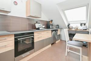 Charmante 3-Zimmer-Eigentumswohnung mit Balkon in ruhiger aber dennoch zentraler Lage! – 33106 Paderborn – Vorschaubild 3