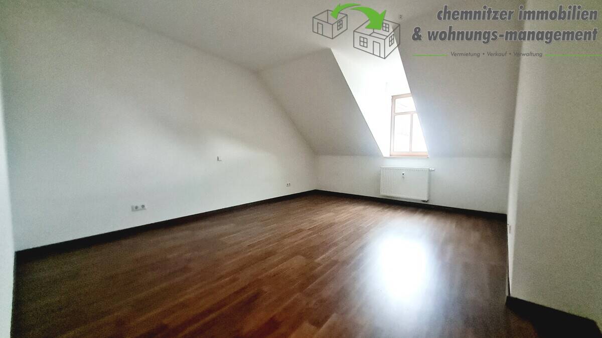 WG-geeignete, moderne 4-Raum-Dachgeschosswohnung mit Balkon - am Rande des Chemnitzer Zentrums – Chemnitz – Vorschaubild 3