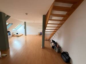 // 2- Raum Dachgeschoss Wohnung auf zwei Ebenen // ab 01.10.26 – 4275 Leipzig – Vorschaubild 1