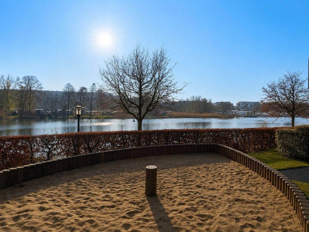 Sonnige 2-Zimmer-Whg. mit Wasserblick und Balkon, TG-Stellplatz vorhanden, in Berlin-Köpenick – Berlin – Vorschaubild 4