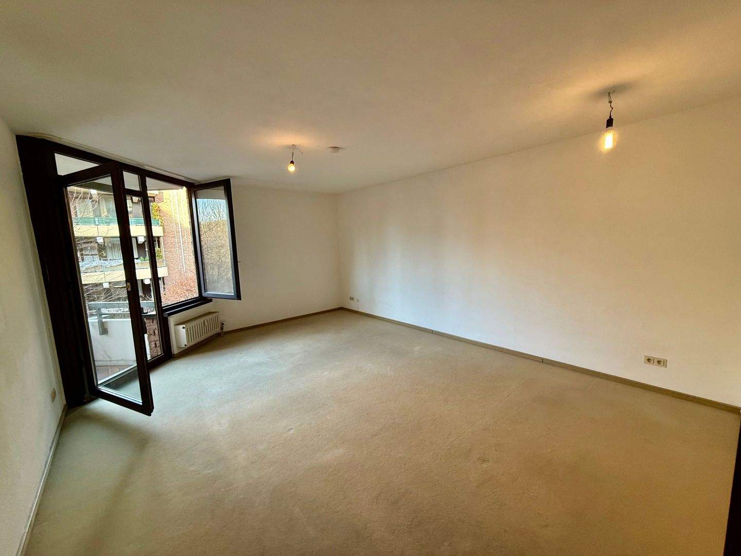 BONN-AUERBERG: Gut geschnittene 2-Zimmer- Wohnung mit Feierabendbalkon in gepflegter Wohnanlage – Bonn – Vorschaubild 4