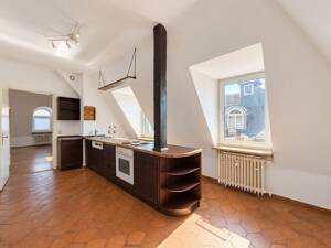 Über den Dächern von Sachsenhausen-Nord: Altbau-Etage mit Aufzug und Skylineblick – 60594 Frankfurt am Main – Vorschaubild 9