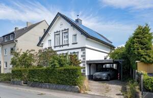 Bremen-Grohn: Freistehendes Einfamilienhaus mit Einliegerwohnung und Dachterrasse in guter Lage – 28759 Bremen – Vorschaubild 2