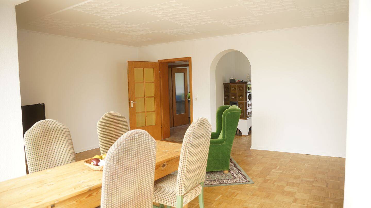 Freistehendes 2-Familienhaus in ruhiger Lage – perfekt für Eigennutzer mit Mieteinnahmen – Konradsreuth – Vorschaubild 8