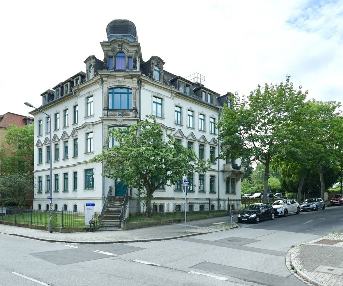 VERMIETUNG: Zauberhafte, helle Altbauwohnung in Uni-Nähe – 1187 Dresden – Bild 1 von 9