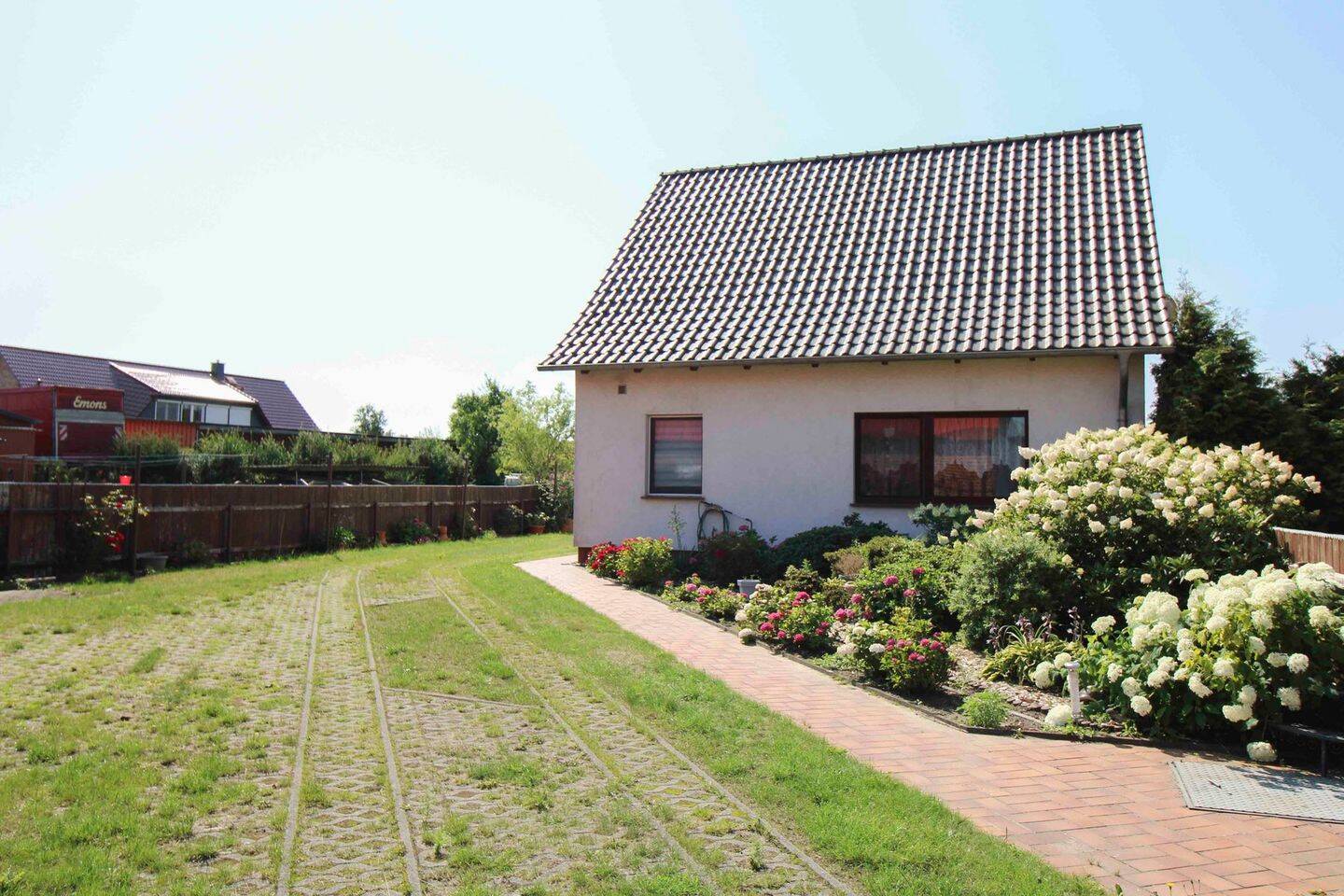 Einfamilienhaus plus Einliegerwohnung im Nebengelaß - 10 Gehminuten zum Stettiner Haff – Mönkebude – Bild 1 von 9