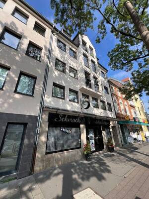 3 Zimmer Wohnung mit Balkon im Herzen von Lindenthal!