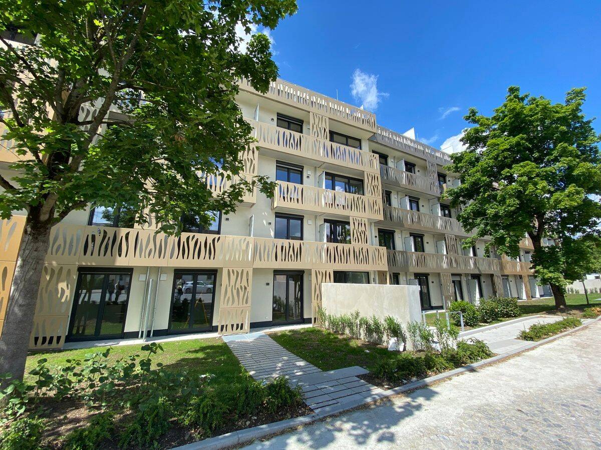 Möbliertes Apartment mit Balkon; NUR für Studenten und Auszubildende! – München – Vorschaubild 2