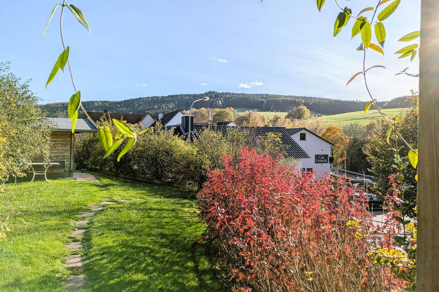 Multi-Talent: Kernsaniertes Mehrfamilienhaus mit 3 Wohnungen im schönen Mossautal! – Mossautal – Vorschaubild 7