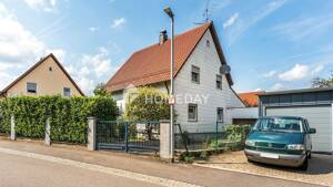 Sechs Zimmer, Garten und Garage - Ihr neues Zuhause mit Entwicklungsmöglichkeiten – 93055 Regensburg – Vorschaubild 3