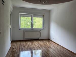 teilsaniertes 1-2-Familienhaus / Garage in Dudweiler – 66125 Saarbrücken – Vorschaubild 6