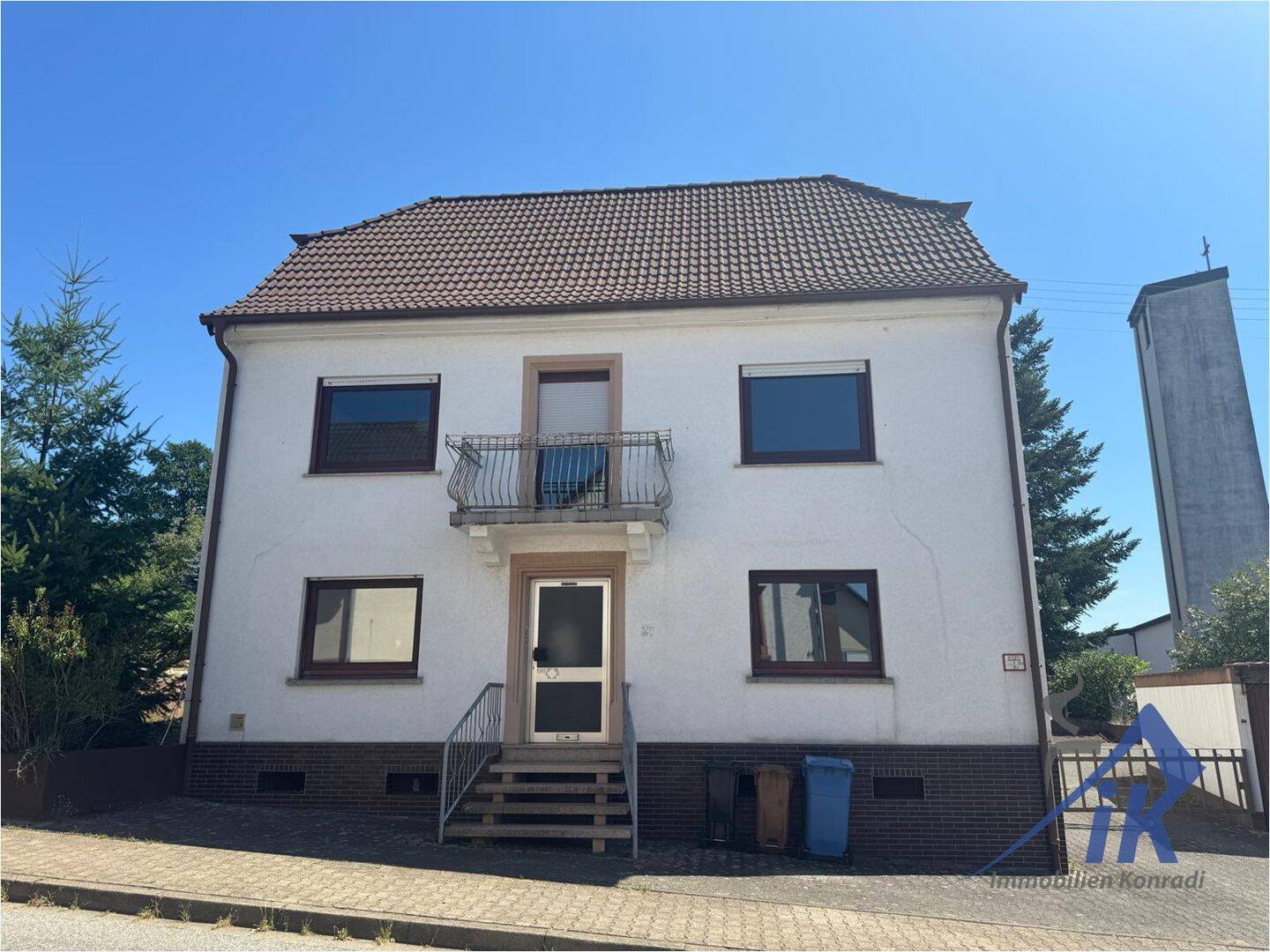 IK| Ramstein-Miesau - Geräumiges Einfamilienhaus mit 8 Zimmern und Garten in hervorragender Lage. – Landstuhl – Vorschaubild 2