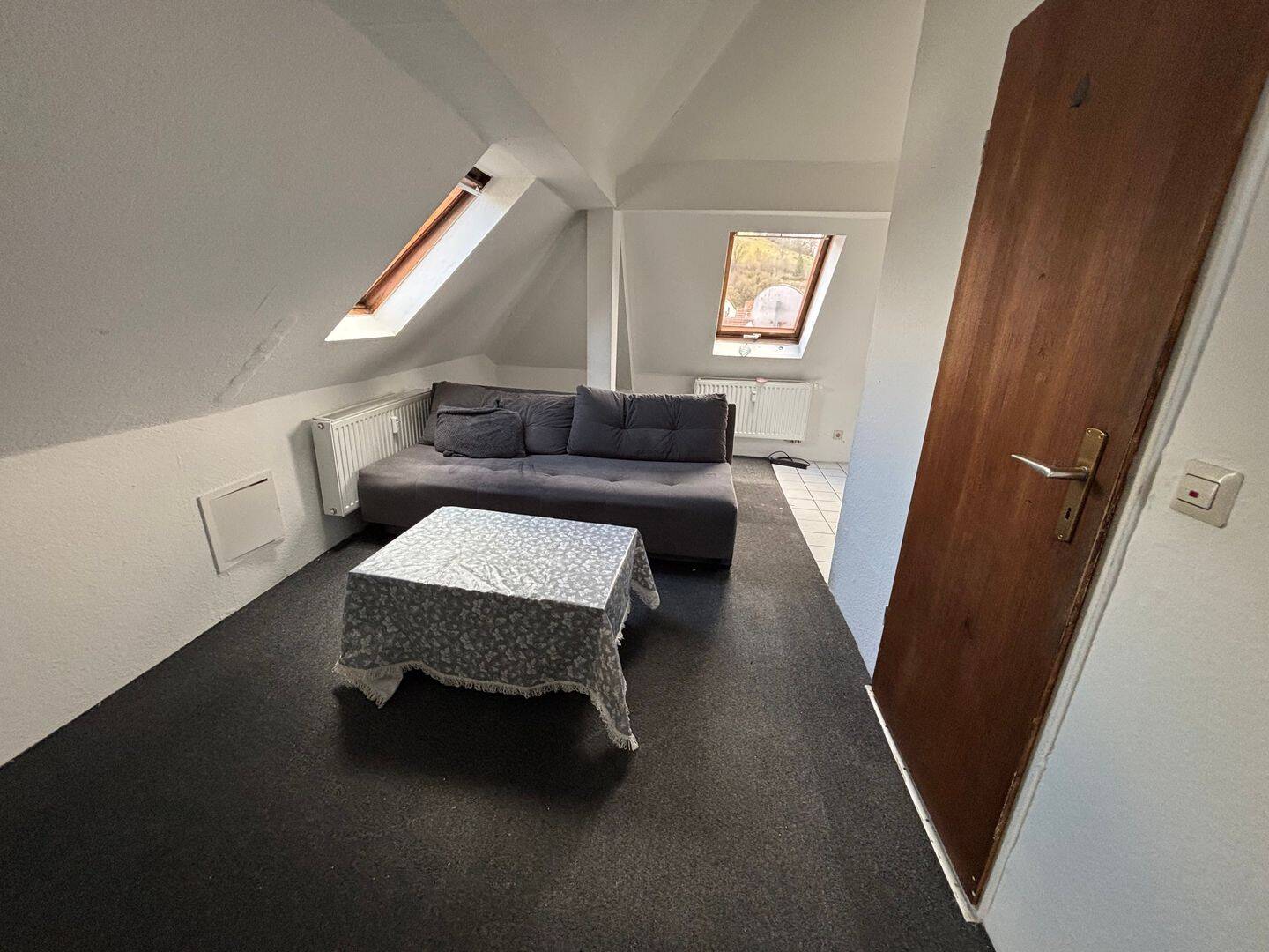 Praktische 1,5 Zimmer Dachgeschosswohnung