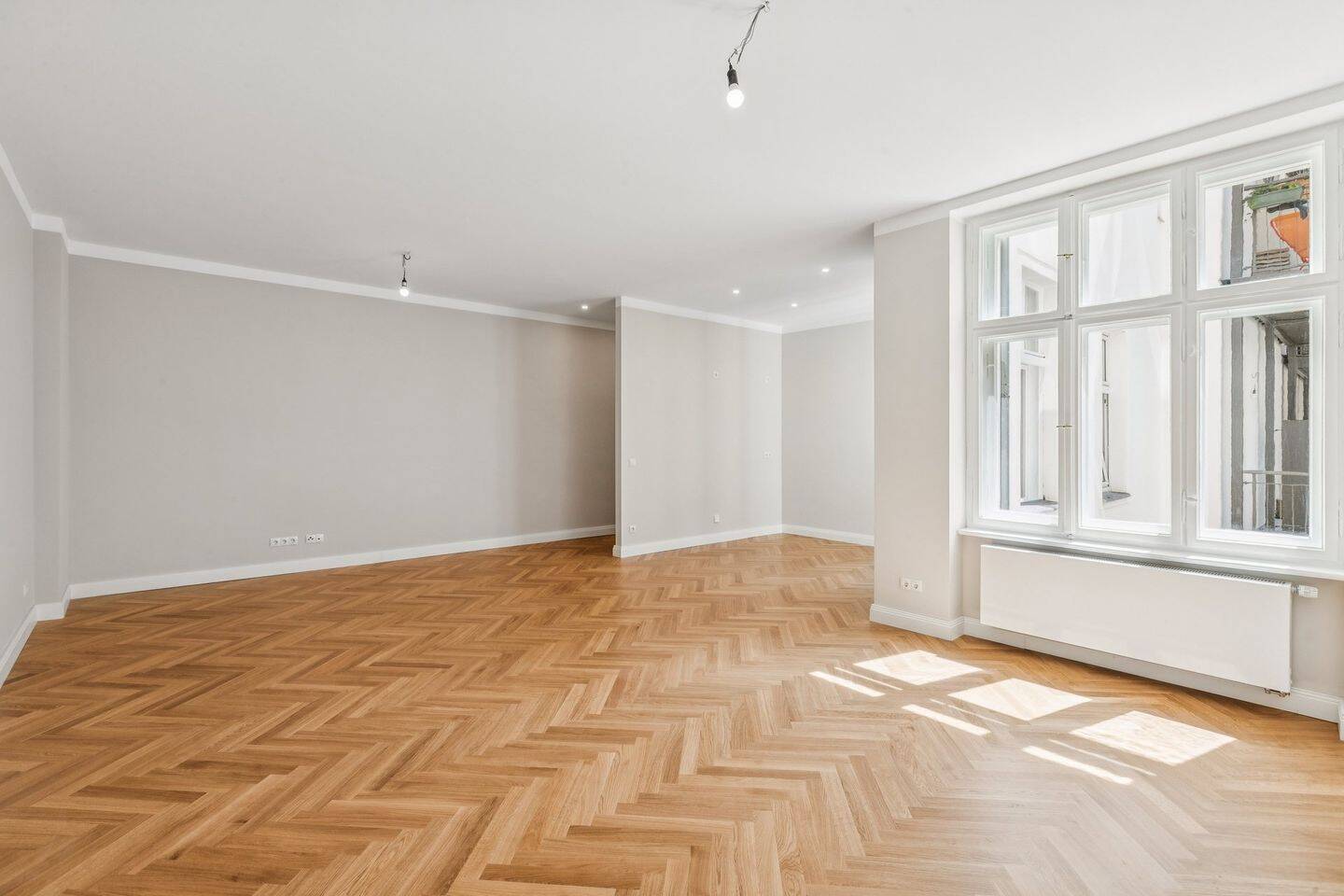Wohnen am Wasser - Top sanierter Altbau mit sonnigem Südbalkon – Berlin – Bild 1 von 9