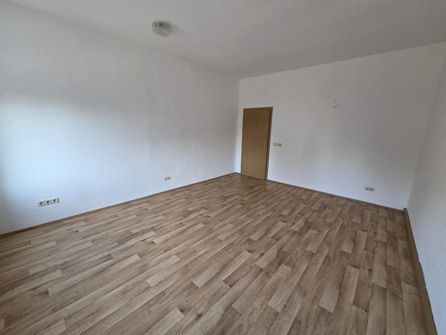 3-Zimmer-Wohnung - WG-geeignet- in Chemnitz-Zentrum! – Chemnitz – Vorschaubild 8